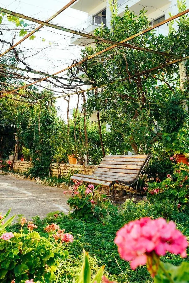 Rei'S Place Vlore Guest house