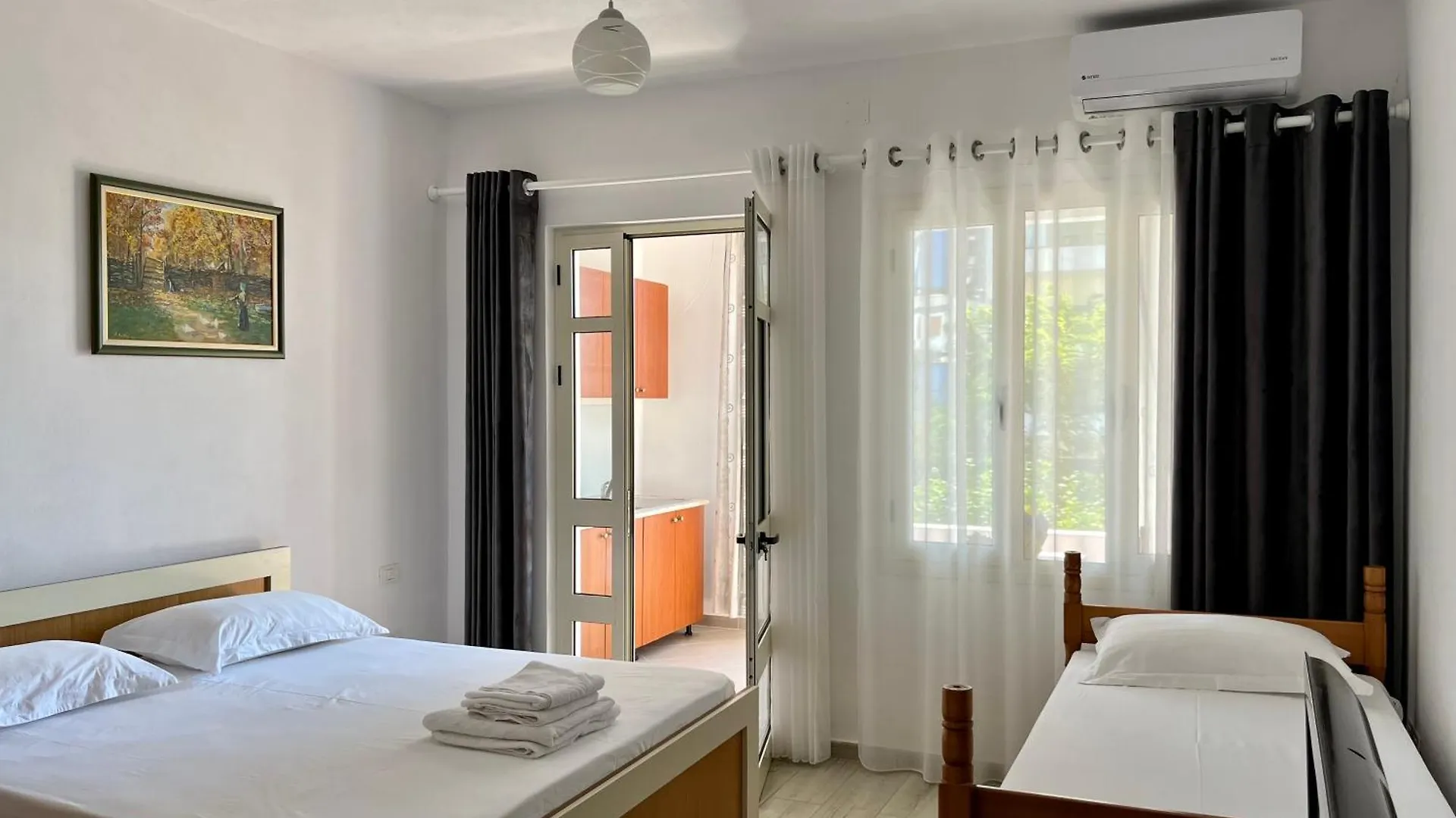 Rei'S Place Vlore 0*,