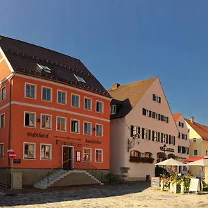 https://stadthotel-kachelofen.com-bavaria.com