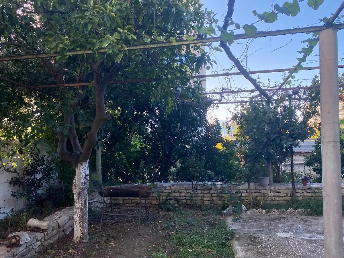 Rei'S Place Vlorë 0*,  アルバニア