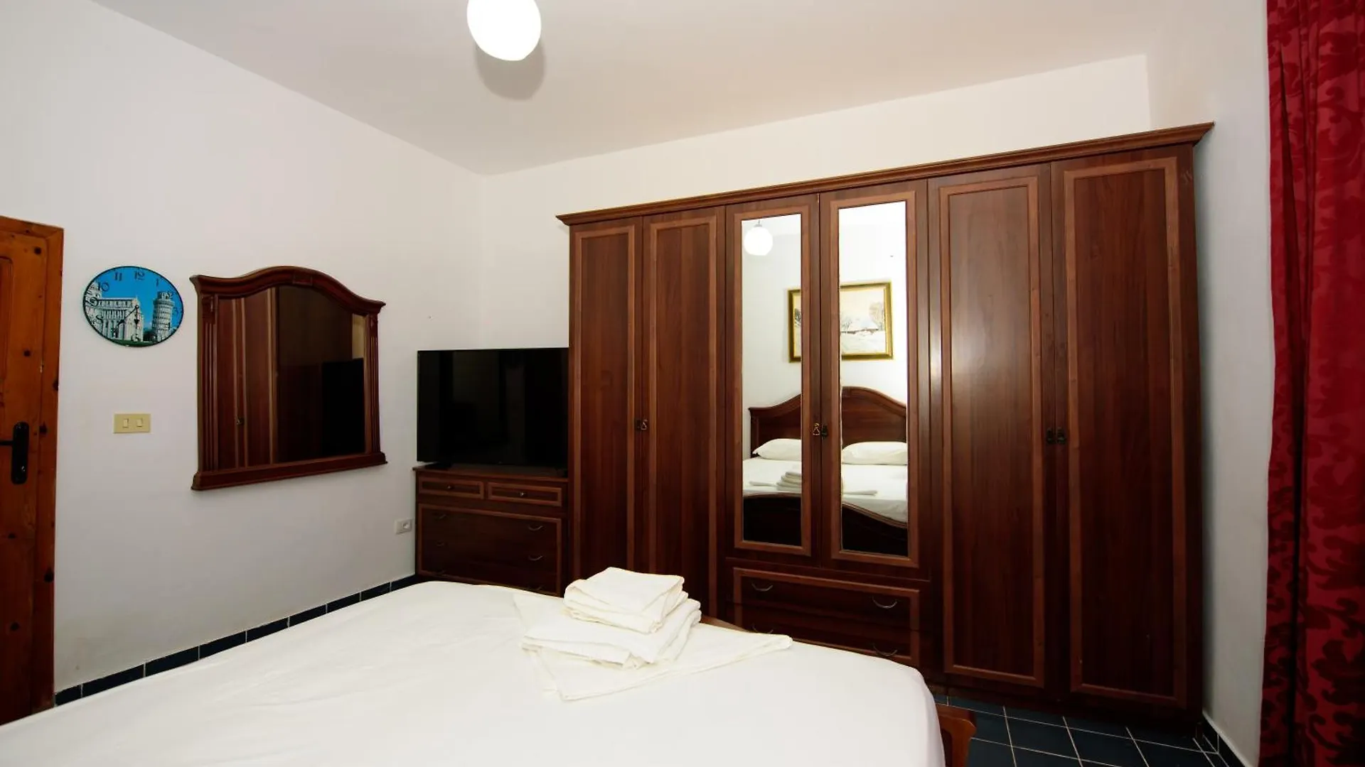Rei'S Place Vlorë ゲストハウス