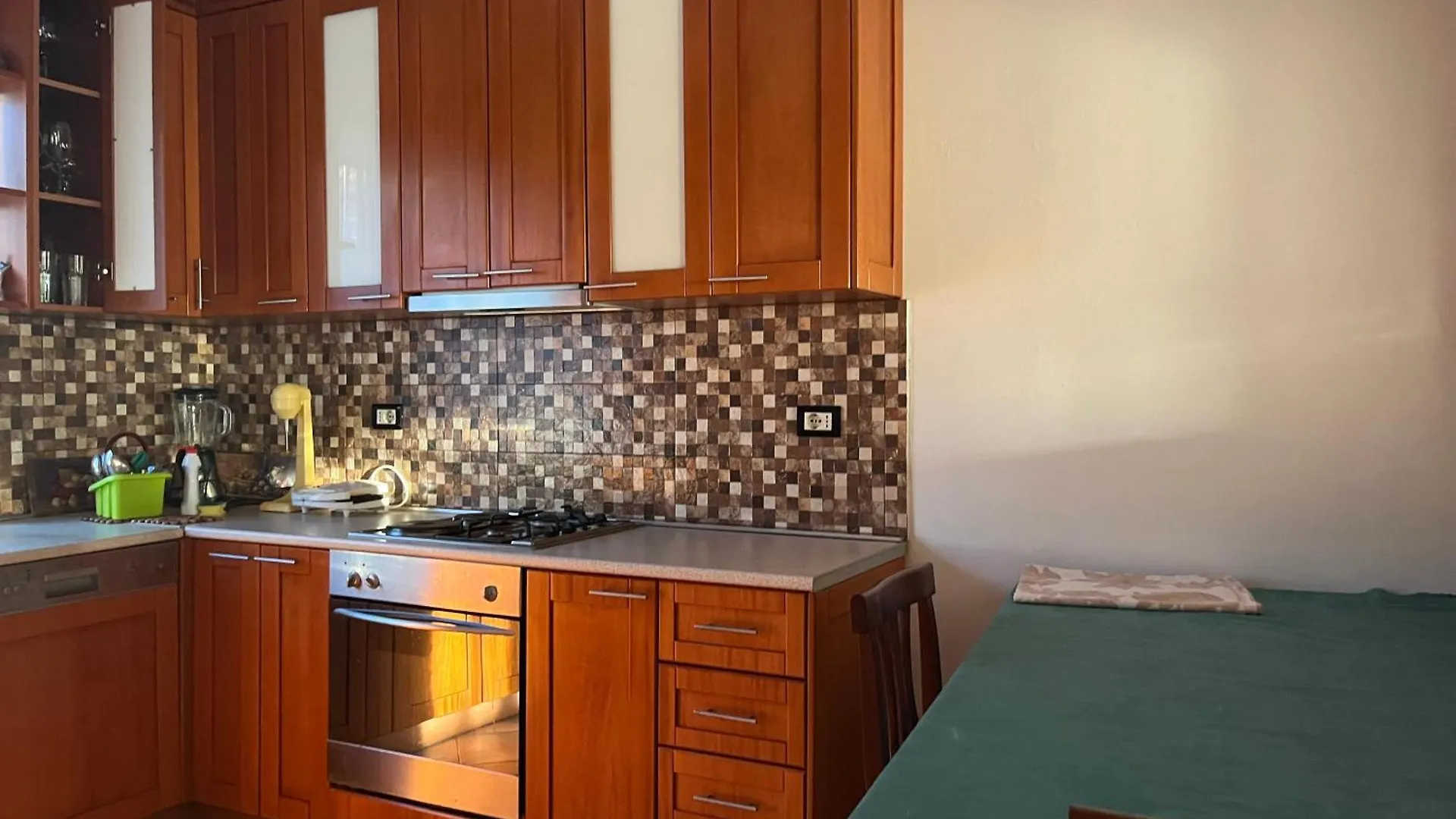Rei'S Place Vlorë 0*,  アルバニア
