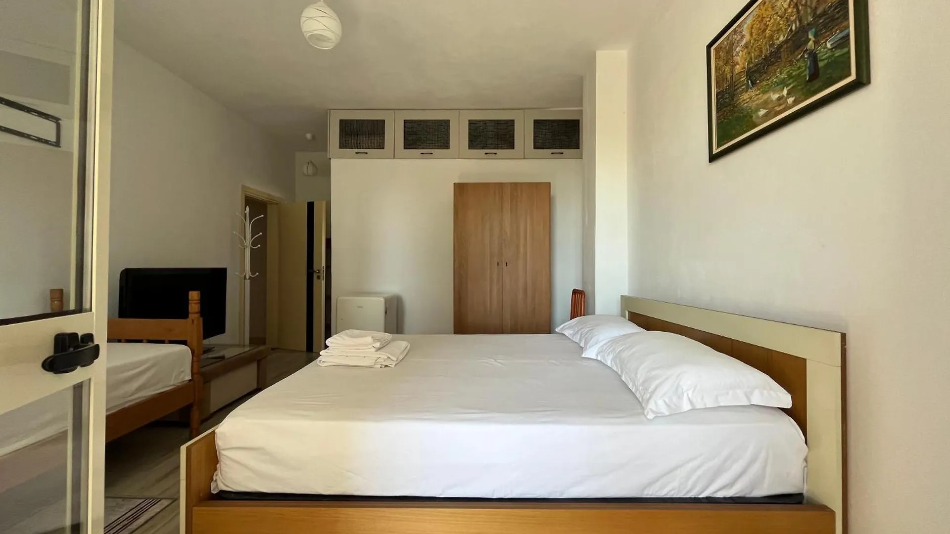 ゲストハウス Rei'S Place Vlorë